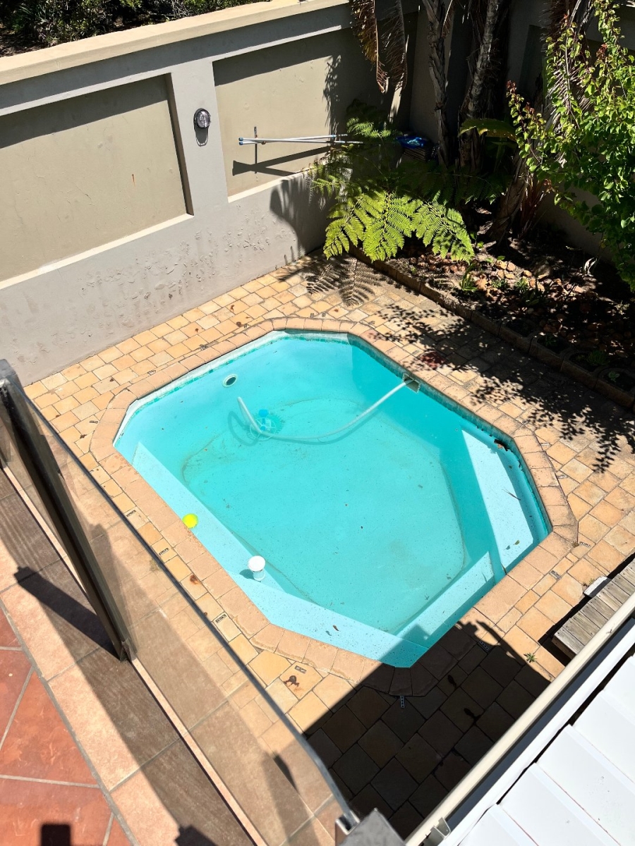 6 Bedroom Property for Sale in Tergniet Western Cape